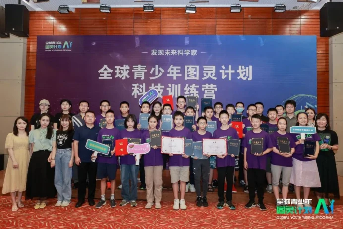 篮球教练如何为不同年龄段的球员制定战术训练方案?_1